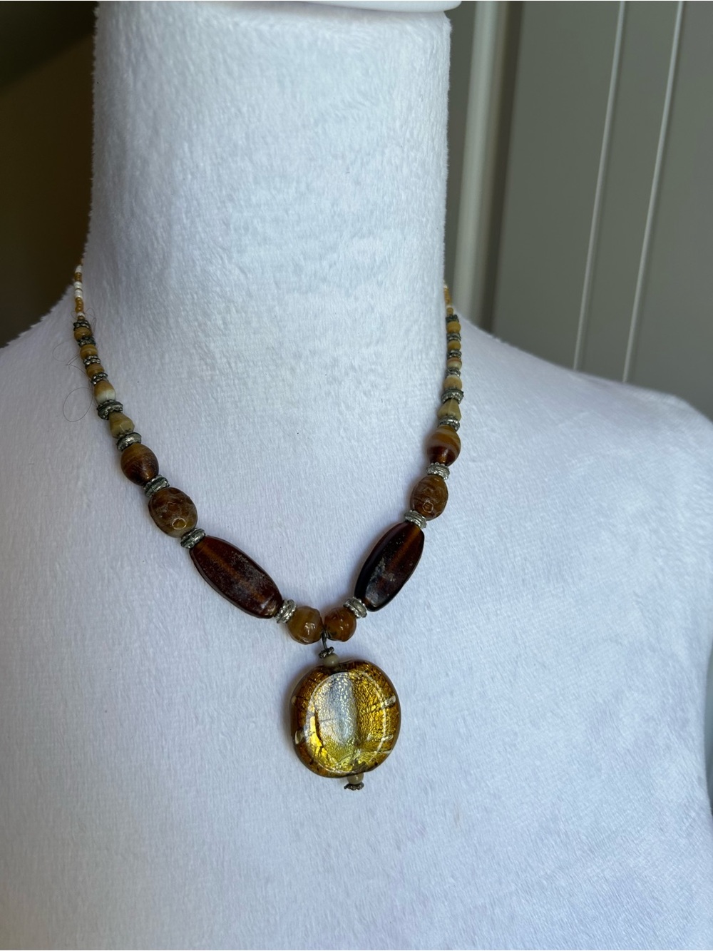 Elegant Gold and Brown Beaded Necklace